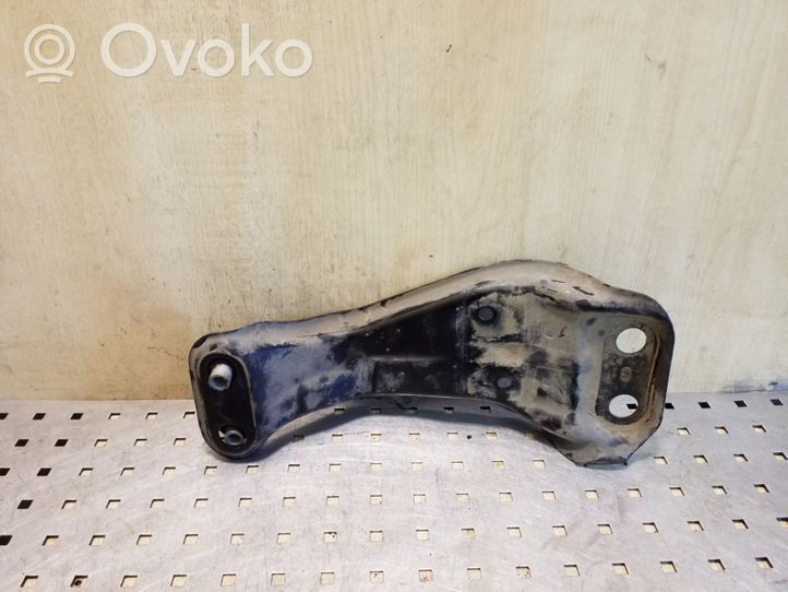 Subaru Outback Support de boîte de vitesses 