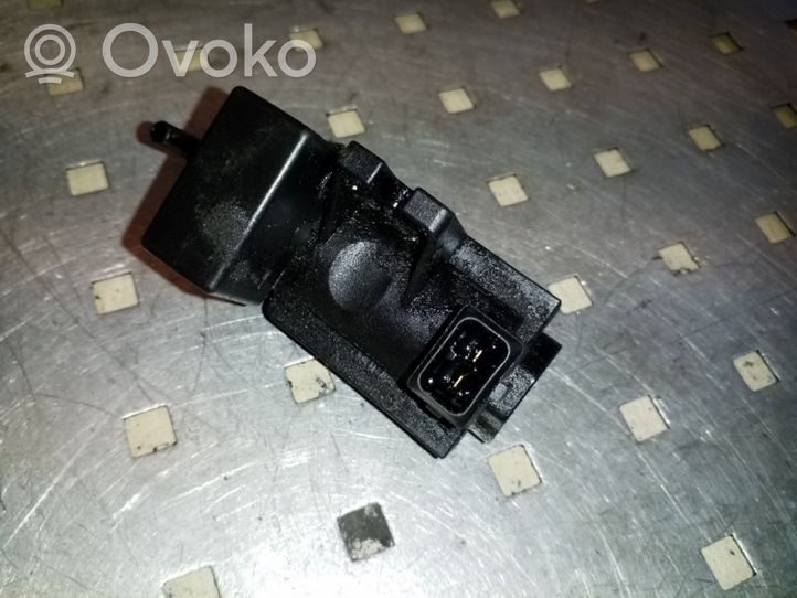 BMW 5 E60 E61 Electrovanne Soupape de Sûreté / Dépression 70057900