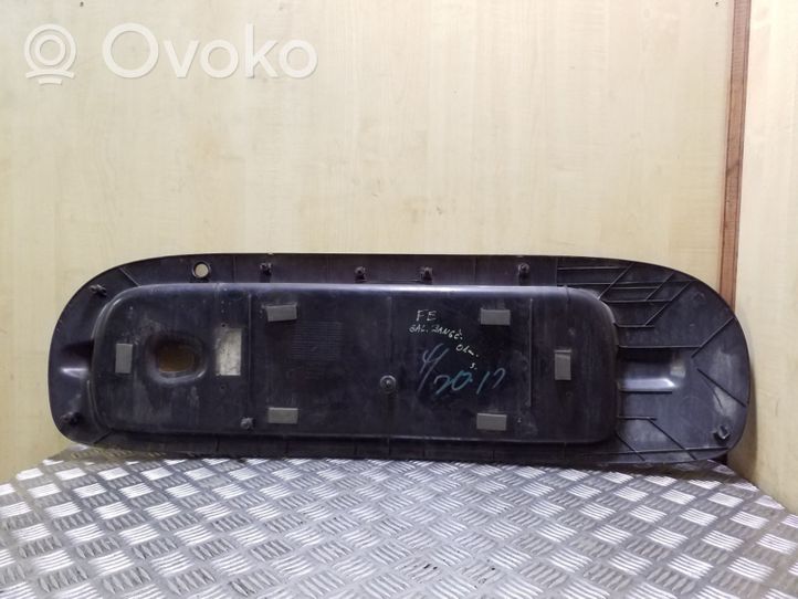 Hyundai Santa Fe Takaluukun koristelista 8737126010