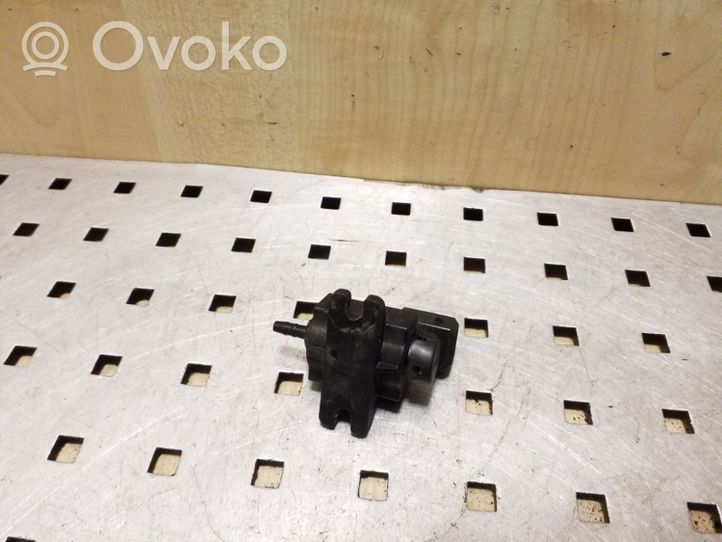 Opel Meriva B Vacuum valve 70246100