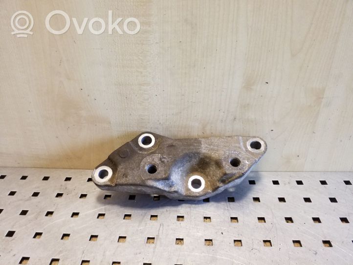 Volvo XC70 Gearbox mounting bracket 6G927M125FB