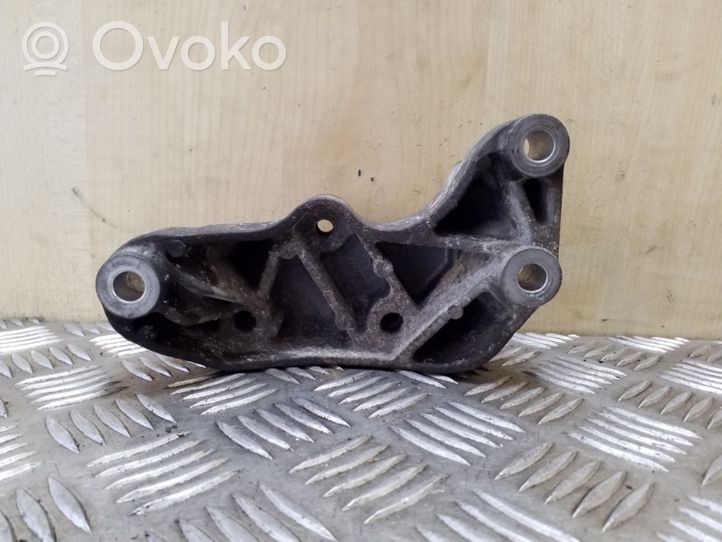 Opel Astra J Supporto di montaggio scatola del cambio 13248568