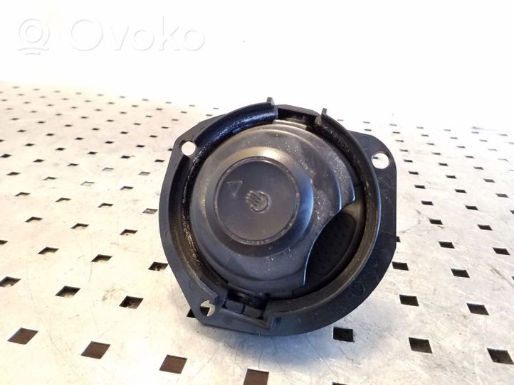 Ford Ka Copertura griglia di ventilazione laterale cruscotto 97KWA014L21AE