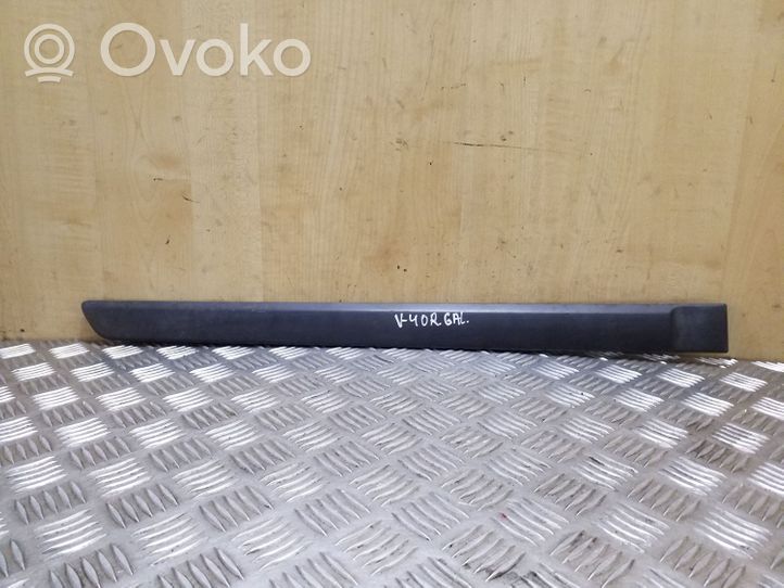 Volvo S40, V40 Takaoven lista (muoto) 30613659