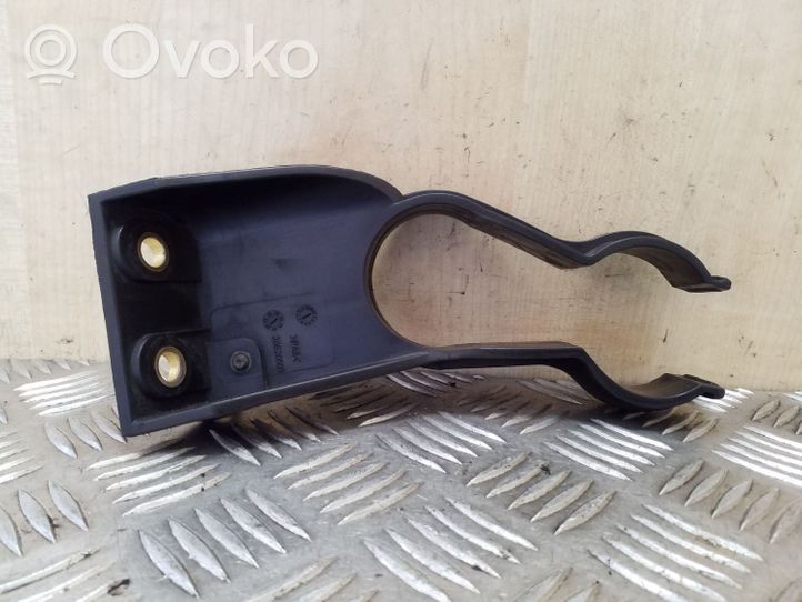 Volvo S40, V40 Support, tuyau de refroidissement intermédiaire 30620509