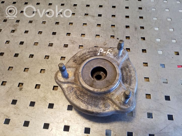 Mercedes-Benz C W205 Coil spring mount 