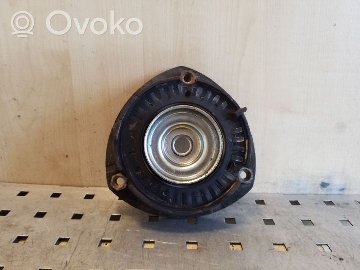 Volkswagen PASSAT B8 Support de jambe de force supérieur avant 5Q0412331C