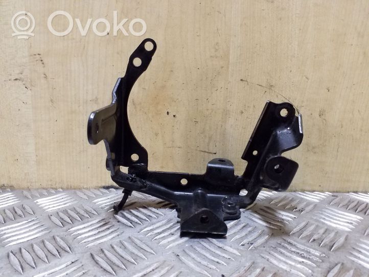 Ford Focus Polttoainesuodattimen kiinnikkeen pidike AV6Q9A072AB