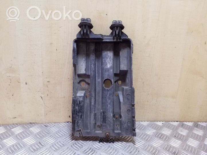 Volvo S70  V70  V70 XC Boîte de batterie 9444453