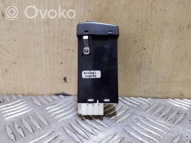 Volvo S70  V70  V70 XC Interruttore di regolazione dell’illuminazione del quadro 6849861