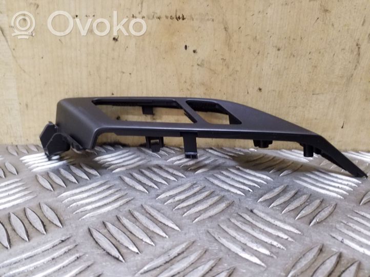 Hyundai i40 Klimato kontrolės/ pečiuko kontrolės apdaila U09C673810A