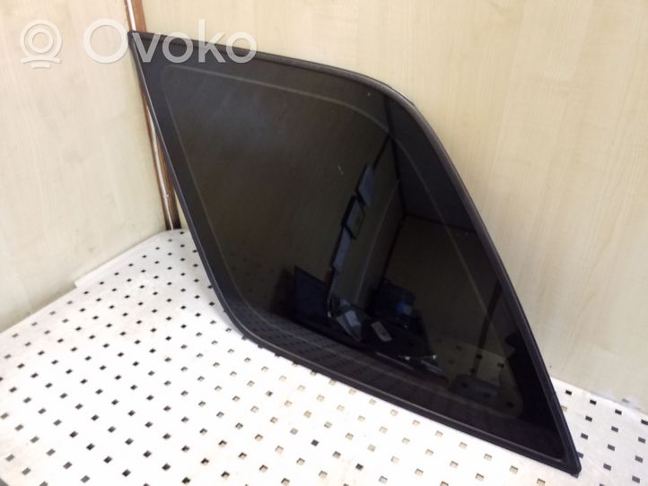 Opel Frontera B Rear side window/glass E643R00082