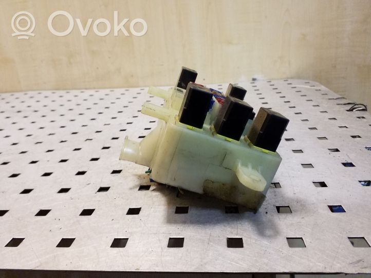 Opel Frontera B Fuse module 