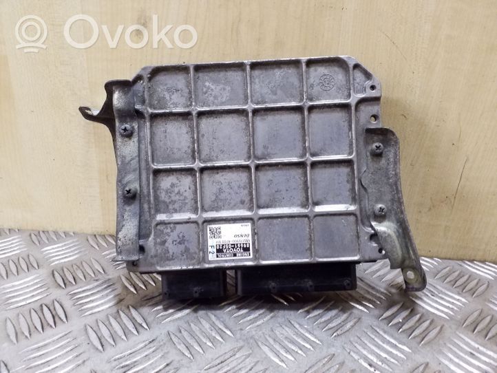 Toyota Avensis T270 Sterownik / Moduł ECU 8966105F20