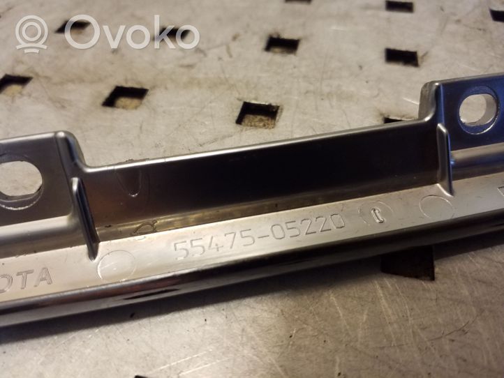 Toyota Avensis T270 Rivestimento del vano portaoggetti del cruscotto 5547505220