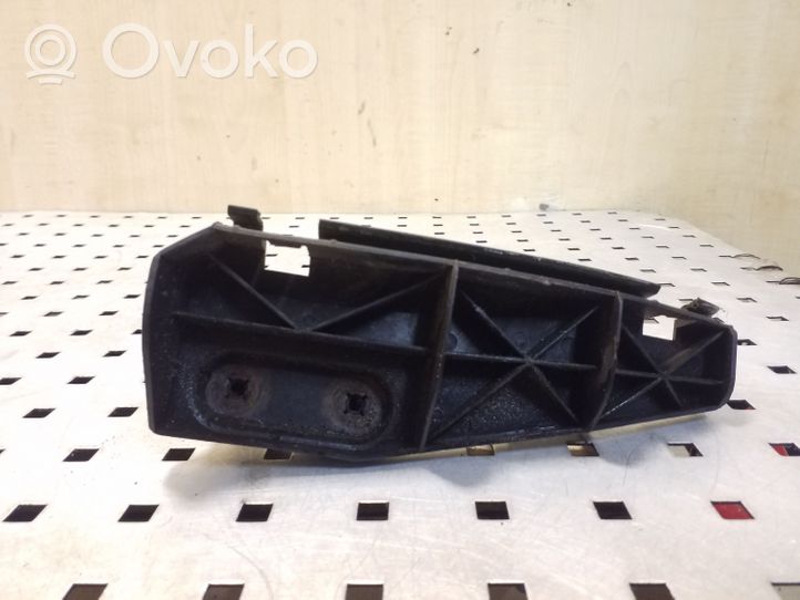 Toyota Corolla Verso AR10 Support de pare-chocs arrière 525620F010