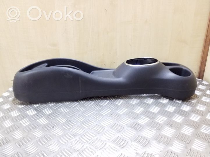 Toyota Yaris Verso Keskikonsoli 5891152020