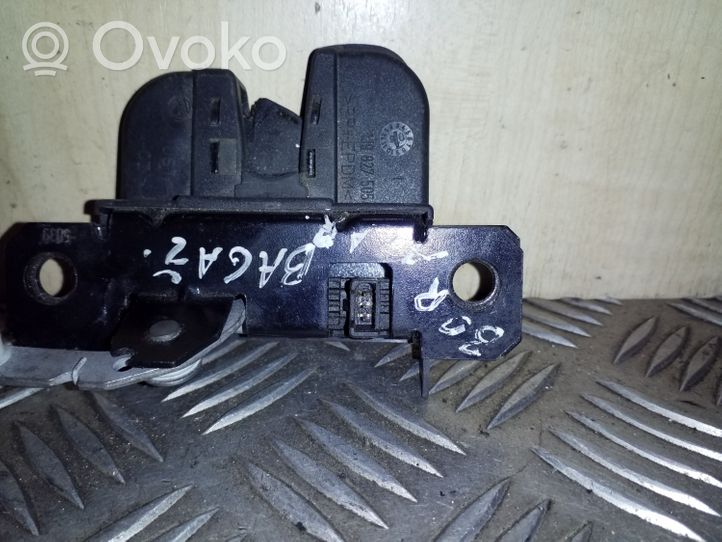 Volkswagen Bora Serrure de loquet coffre 1J9827505