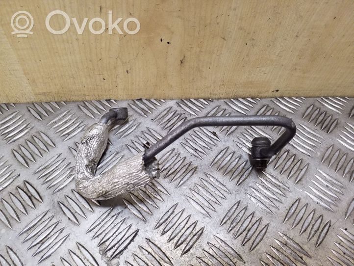 Ford Kuga II Coolant pipe/hose 