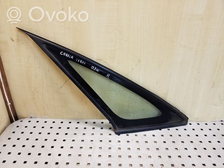 Toyota Corolla Verso E121 Front triangle window/glass 