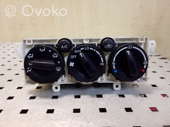 Toyota Avensis T220 Climate control unit 5590005090