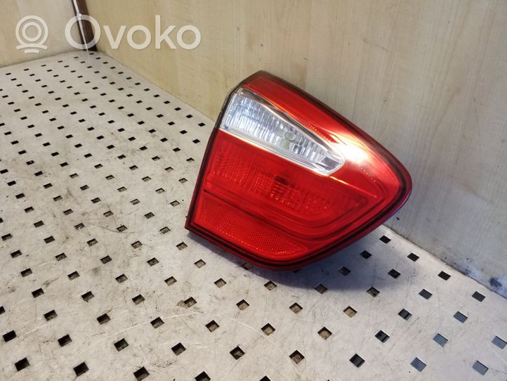 KIA Rio Lampy tylnej klapy bagażnika 924031W2