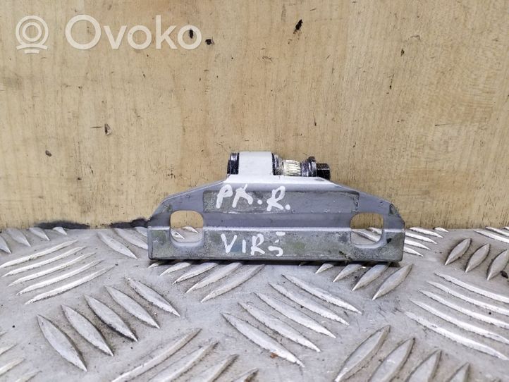 Volvo XC60 Front door upper hinge 