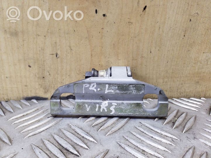 Volvo XC60 Front door upper hinge 