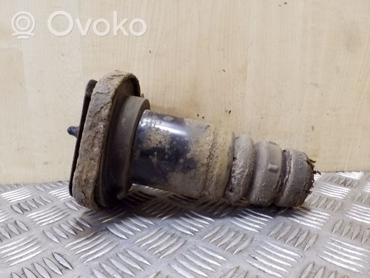 Volvo XC60 Coil spring/strut mount 