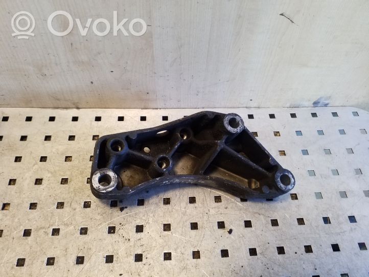 Audi A3 S3 8P Support de boîte de vitesses 1K0199117