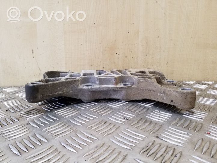 Land Rover Freelander 2 - LR2 Supporto di montaggio scatola del cambio 6G927M125AB