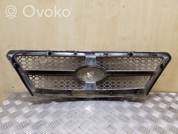 KIA Sorento Front bumper upper radiator grill 863503E020