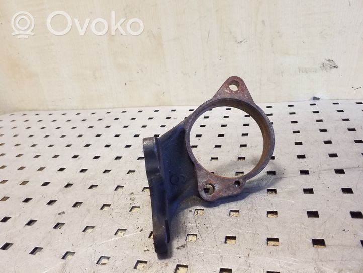 Toyota Auris 150 Staffa del cuscinetto di supporto dell’albero di trasmissione 4345705050