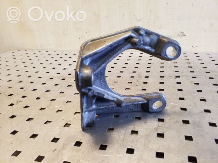 Volvo XC60 Front differential bracket 30713236