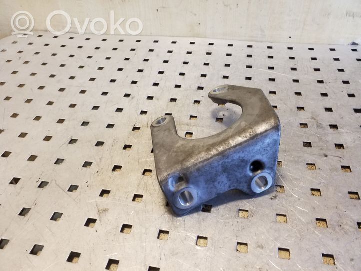 Volvo XC60 Front differential bracket 30713236