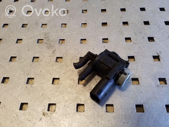 Skoda Octavia Mk2 (1Z) Zawór ciśnienia 1K0906283A