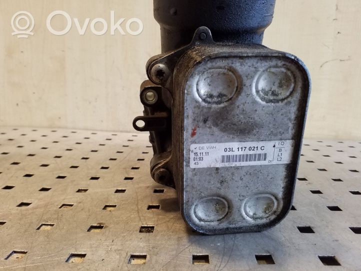 Skoda Octavia Mk2 (1Z) Mocowanie / uchwyt filtra oleju 03L117021C