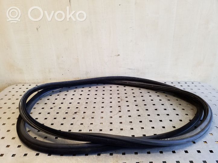 BMW 3 E46 Trunk rubber seal (body) 