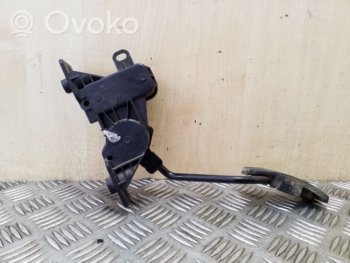 Mitsubishi Pajero Gaspedal APM30015