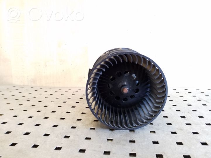 Renault Megane III Ventola riscaldamento/ventilatore abitacolo T1009074B