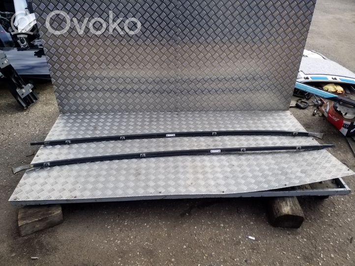 Opel Zafira C Roof bar rail 13279346