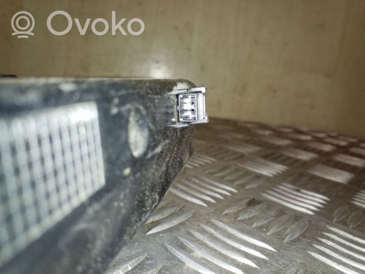 Audi A4 S4 B5 8D Popielniczka przednia tunelu środkowego 8D0857951J