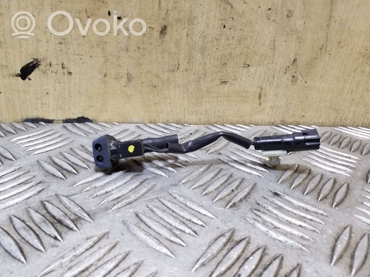 Volvo S60 Windshield washer spray nozzle 