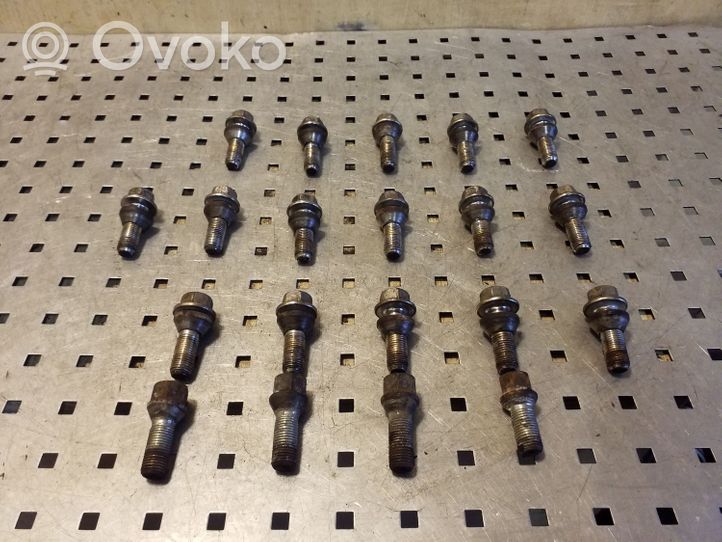 Volvo S60 Nuts/bolts 