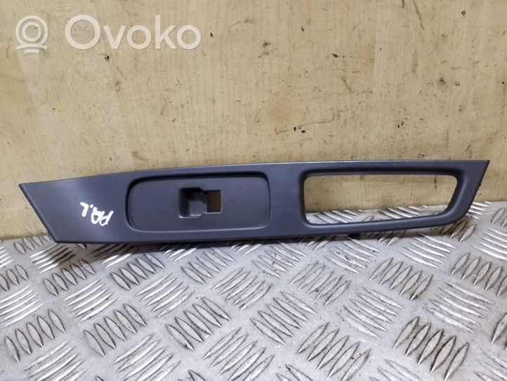 Volvo S60 Front door window switch trim 9123968