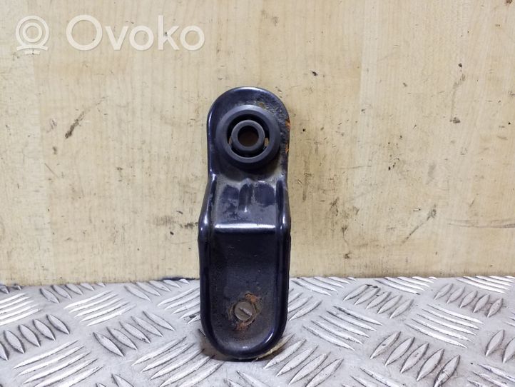 Opel Antara Staffa di montaggio del radiatore 