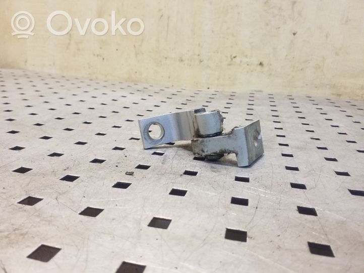 Volkswagen Polo V 6R Rear door lower hinge 7N0831402