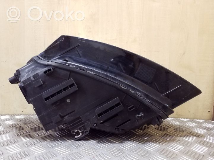 Audi Q5 SQ5 Lampa przednia 1001117075