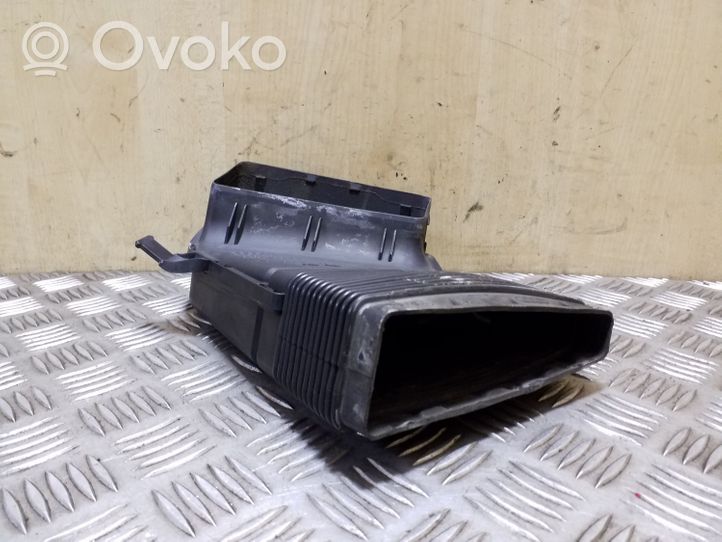 Seat Exeo (3R) Ilmanoton kanavan osa 8E0129617D