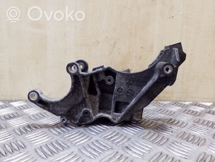 Volkswagen Touareg II Supporto della pompa del carburante 059145169AE